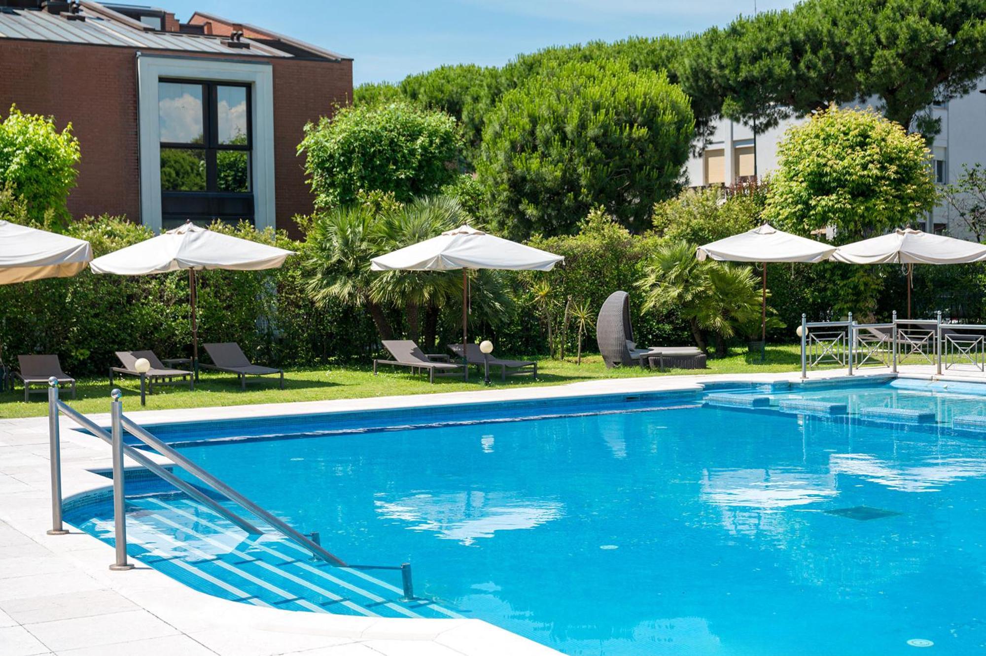 Marea Le Del Lido Resort
