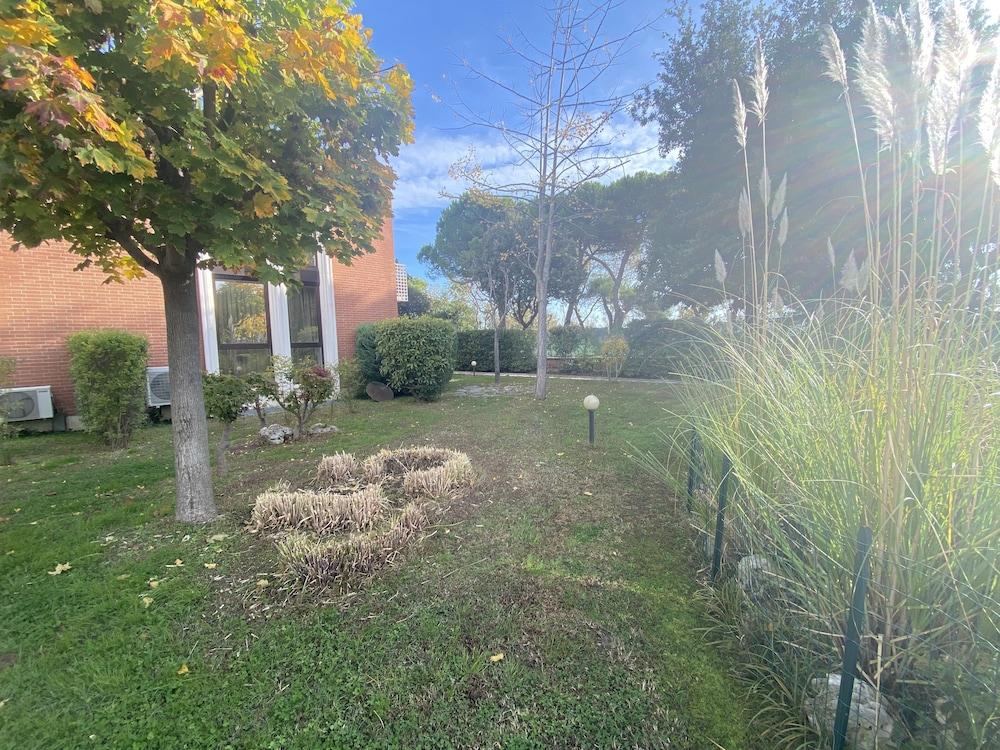 Resort Db Le Del Lido 4*